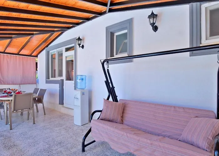 çiftlikköy 3 Bedroom With Private Pool *
