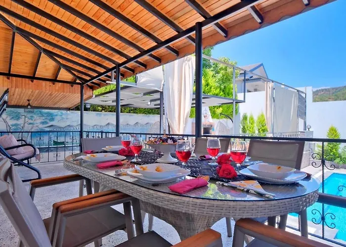 çiftlikköy 3 Bedroom With Private Pool *