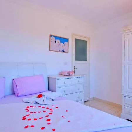 Ciftlikkoey 3 Bedroom With Private Pool فتحية